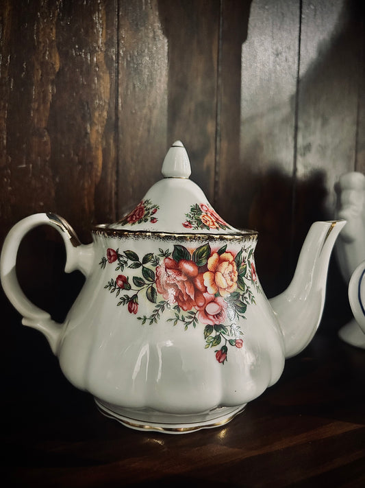 Teapot - Pink Roses