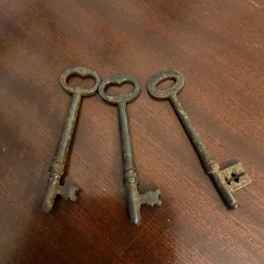Antique Key -  10cm